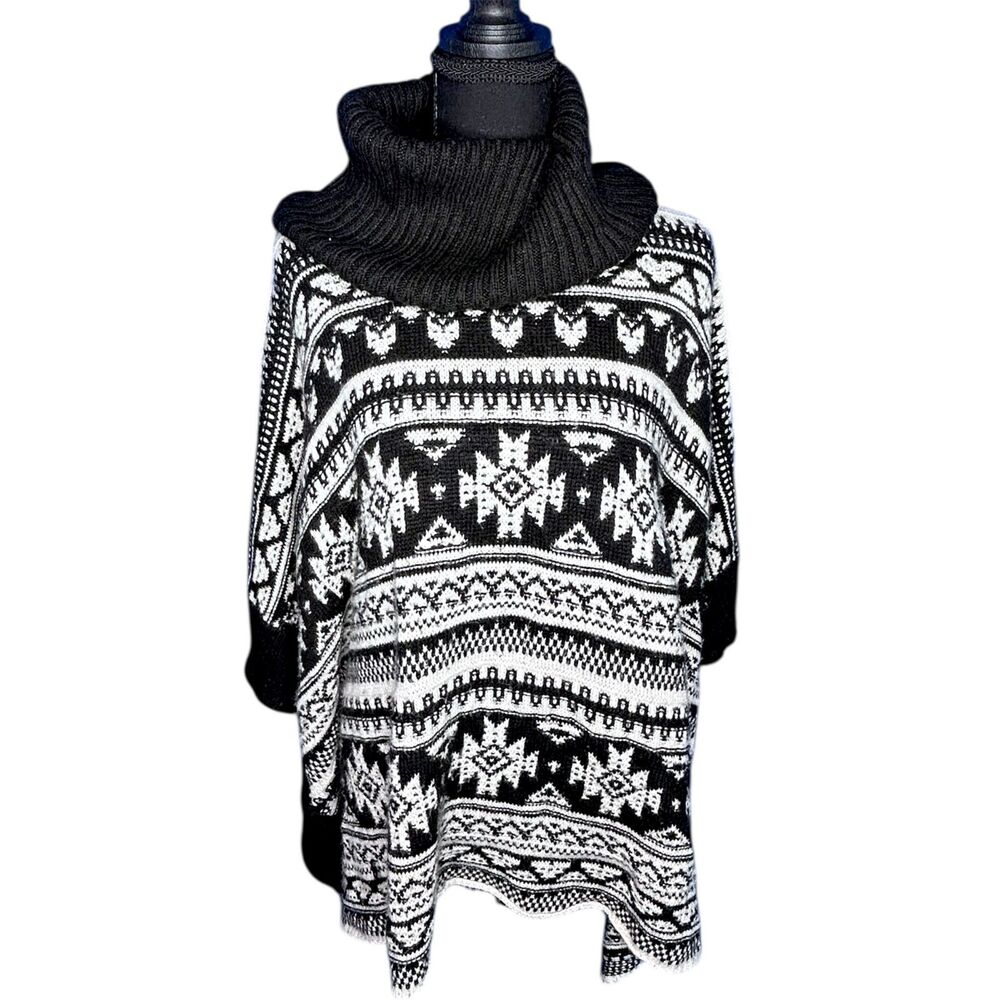 Womens Black White Fair Isle Cowl Neck Knit Poncho Sweater XS/S Aztec Soft Boho‎